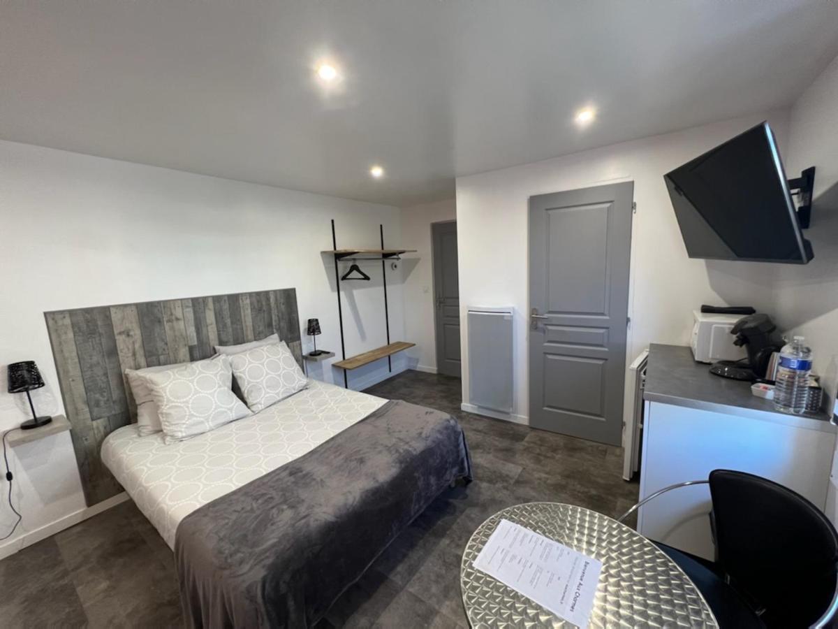 Aux Charmes 1 Bed & Breakfast Isques Dış mekan fotoğraf